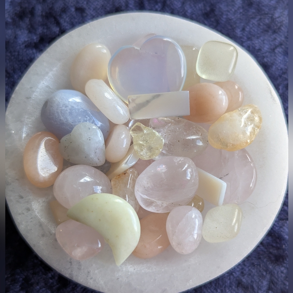 Sweet PasteL CrystaL BowL ☀️ Lemon Jade Rose Quartz 🩵 BLue Lace Agate Moonstone - Picture 8 of 10
